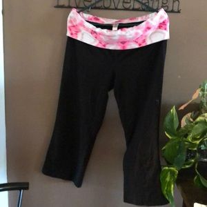No boundaries yoga capris